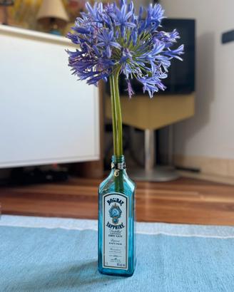 Bottiglia bombay sapphire vuota