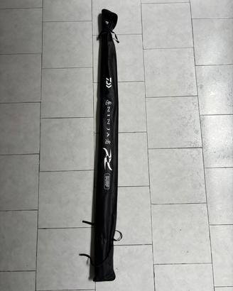 Canna Daiwa Ninja Surf 150 gr  4.2m solid tip
