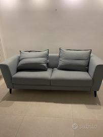 Camera da letto e divano