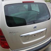 Lancia Musa lunotto,maniglione,alzavetri