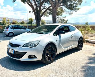 Opel astra j gtc