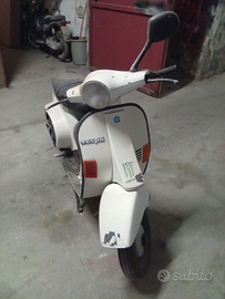 Vespa Piaggio HP 50 motore 130 bianca