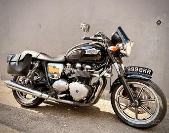Triumph bonneville fine 2009 25000km tagliandata