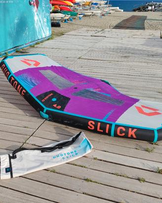 Vela Duotone Slick 4.0 con boma Palitnum SLS