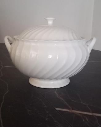 WEDGWOOD  zuppiera " Candlelight "