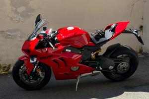 Ducati Panigale V4 2024