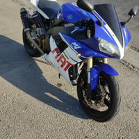 Yamaha R1