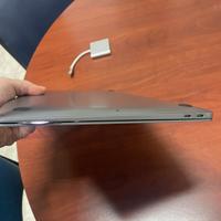 Macbook air 2020 13.3” , i5, 8G , 256 GB SSD