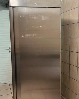 Frigorifero professionale a colonna
