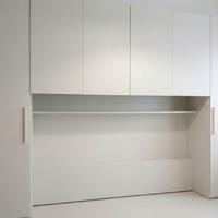 Armadio a ponte e cassettiera