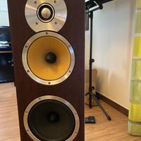 B&W cm7 diffusori da pavimento