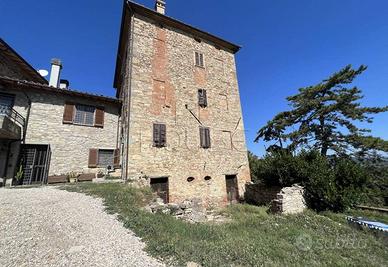 Appartamento di 172 m² con più di 5 locali e box a