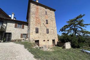 Appartamento di 172 m² con più di 5 locali e box a