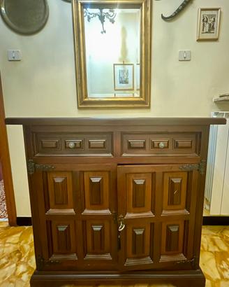 Mobile in legno massello e specchio dorato