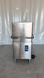 Lavastoviglie capotta professionale Electrolux