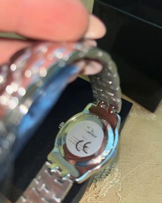 Orologio mai usato nuovo con scatola