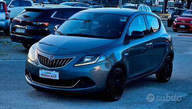 Lancia Ypsilon 1.0 FireFly 5 porte S&S Hybrid Gold