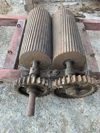 Antica macina pigiatura