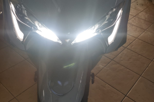 YAMAHA T MAX 560 anno 2021 NUOVO km 2300 REALI