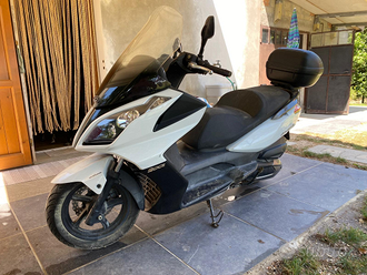 Kymco 200i downtown