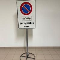 Cartelli stradali Neve
