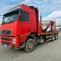 VOLVO FH12 420 PIANALE CON GRU PALFINGER