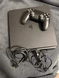 PlayStation 4 Slim Usata