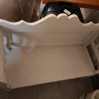 panca in legno verniciata 