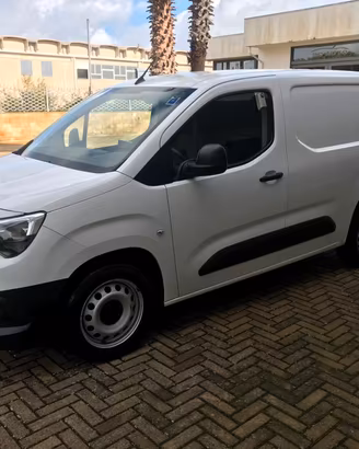 Opel Combo Cargo 1.6 Diesel PC 650kg