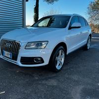 Audi Q5 2000 177 CV quattro  automatica