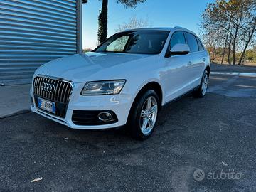 Audi Q5 2000 177 CV quattro  automatica
