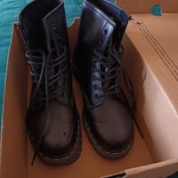 Anfibi Dr. Martens donna 