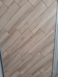 Gres porcellanato effetto legno