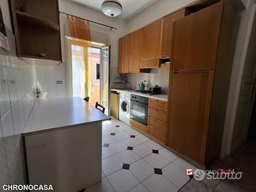 Due camere più servizi pressi Villa Dante studente
