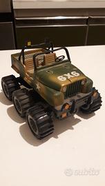 Jeep a sei ruote motrici giocattolo