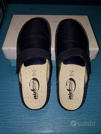 Ciabatta ortopedica in Nappa blu