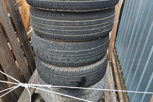 n.5 pneumatici 70% misure come foto