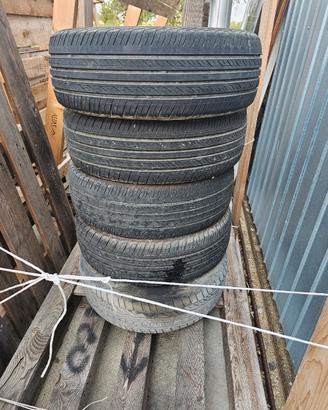 n.5 pneumatici 70% misure come foto