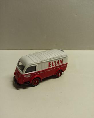MODELLINO CAMION PUBBLICITARIO EVIAN