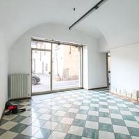 NEGOZIO A PALAZZOLO SULL'OGLIO