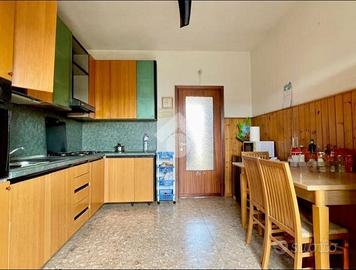 4 LOCALI A SELVAZZANO DENTRO