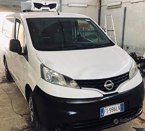 Nissan NV 200 COIBENTATO CON FRIGO MARCIA PIÙ RETE