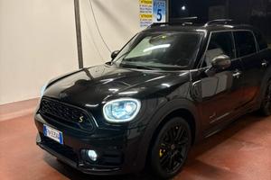 MINI COUTRYMAN SE plug-in