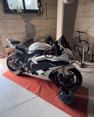 Yamaha r6