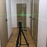 LIVELLA LASER con cavalletto