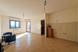 MONOLOCALE A FIANO ROMANO