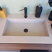 Mobile bagno sospeso