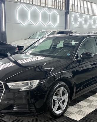 Audi A3 SPB 30 g-tron S tronic Admired