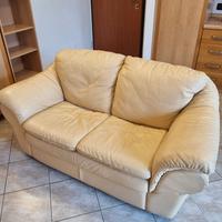 divano 2 posti in pelle