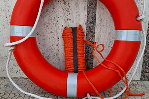 Salvagente anulare Osculati con cima